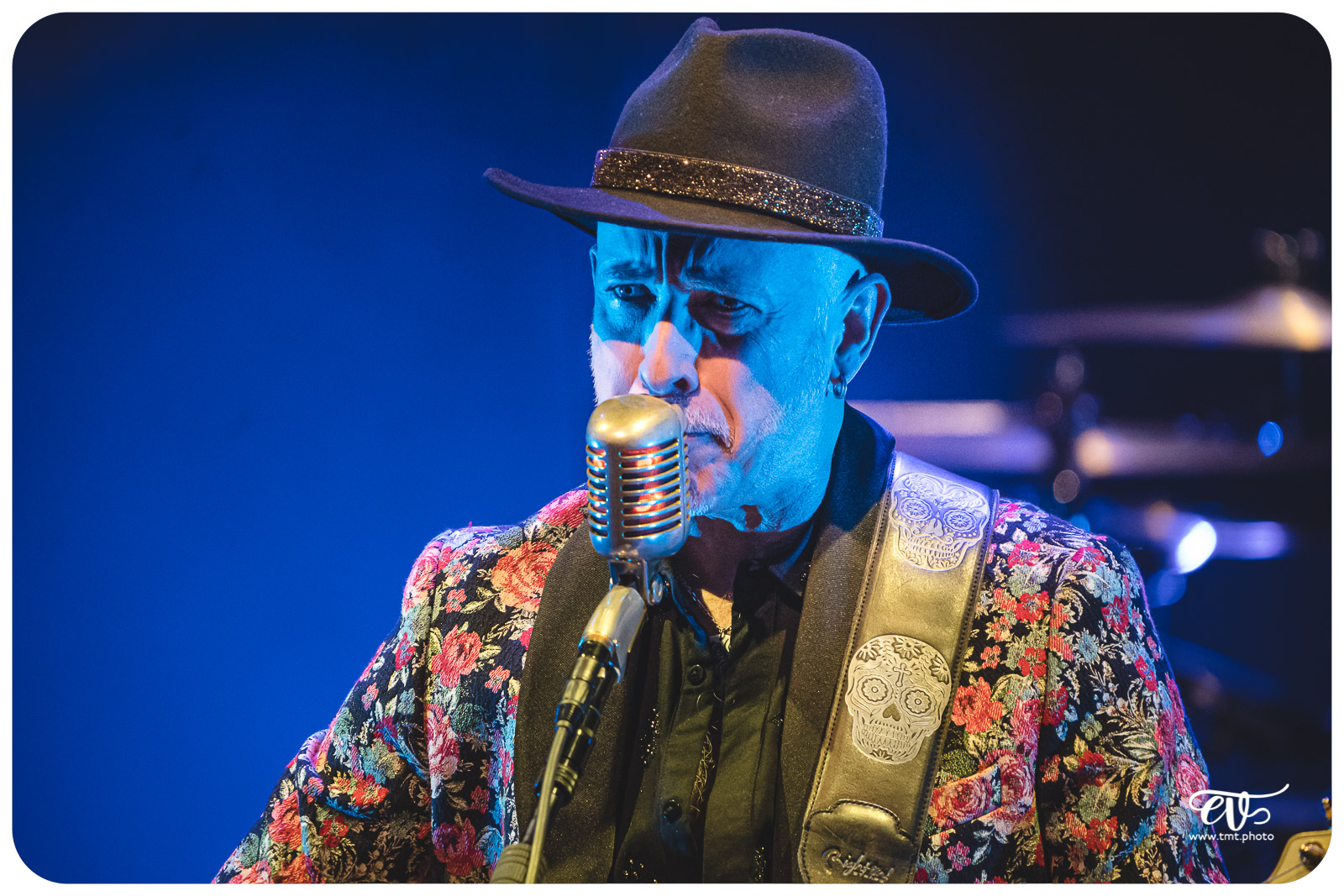 L'HISTOIRE DU ROCK EN 13 GUITARES